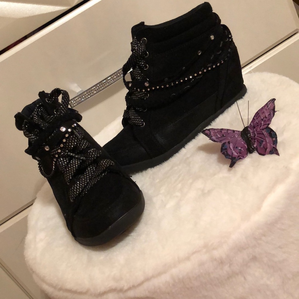 Black bedazzled shoes